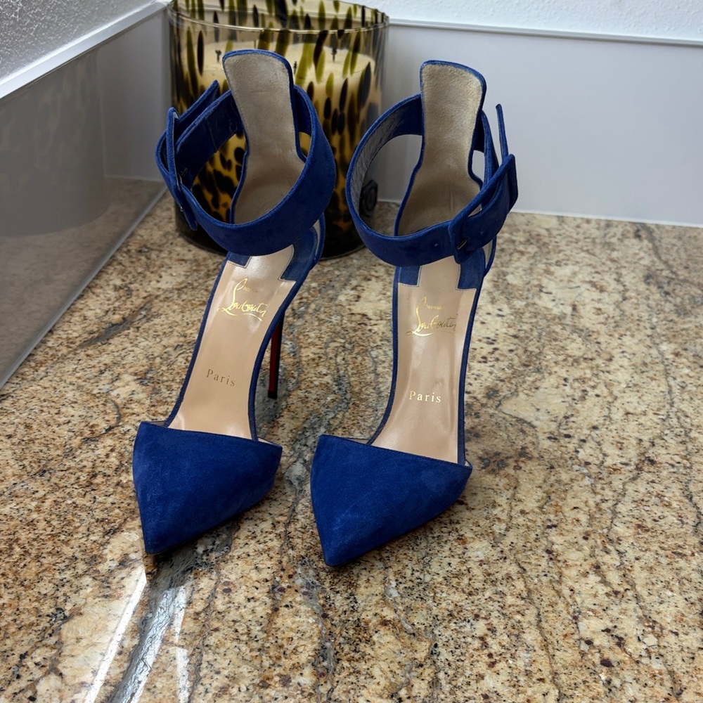 Authentic Christian Louboutin blue suede heel - Picture 2 of 7